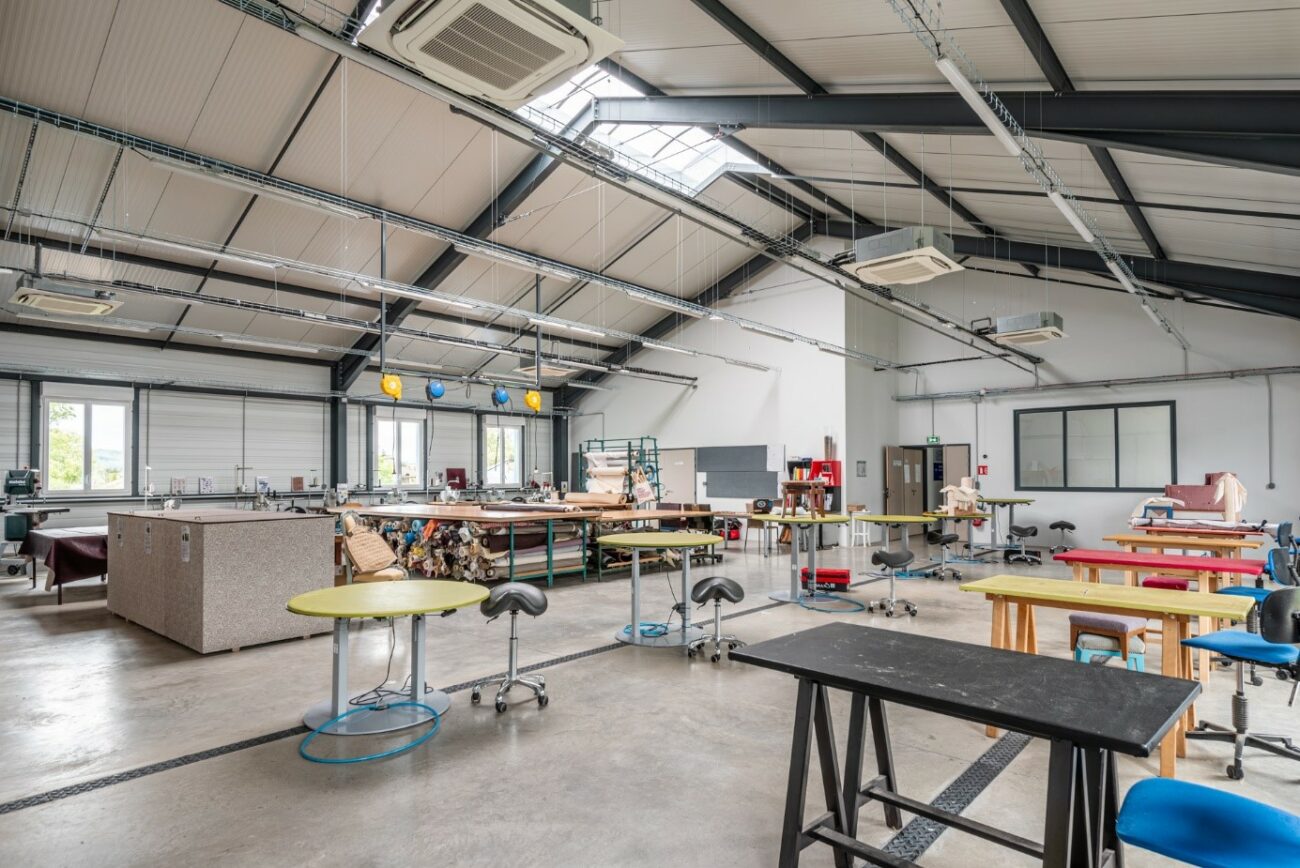 Atelier De Tapisserie 4